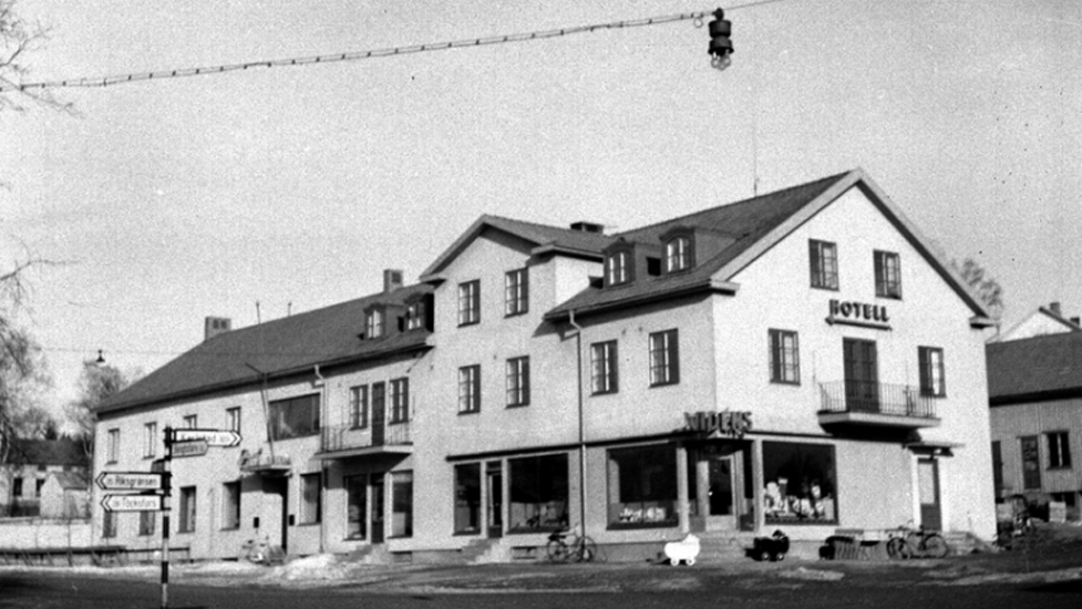 Widéns hotell låg i korsningen Storgatan och Sveavägen i Årjäng.